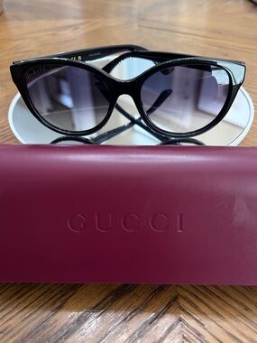 Gucci | Accessories | Vintage Guccigucci Gg423s Modern Wrap